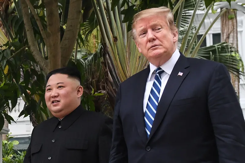 Trump-Kim zirvesinin 2. günü başladı - 2