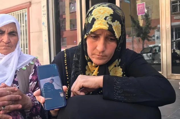 Diyarbakır'da HDP mağduru annelerin nöbeti büyüyor: 11 anne evladını bekliyor