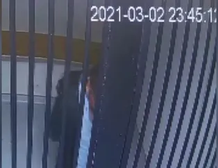 "Polis defalarca başıma vurdu" diyerek iftira atmıştı... Güvenlik kamerası görüntüleri gerçeği ortaya çıkardı