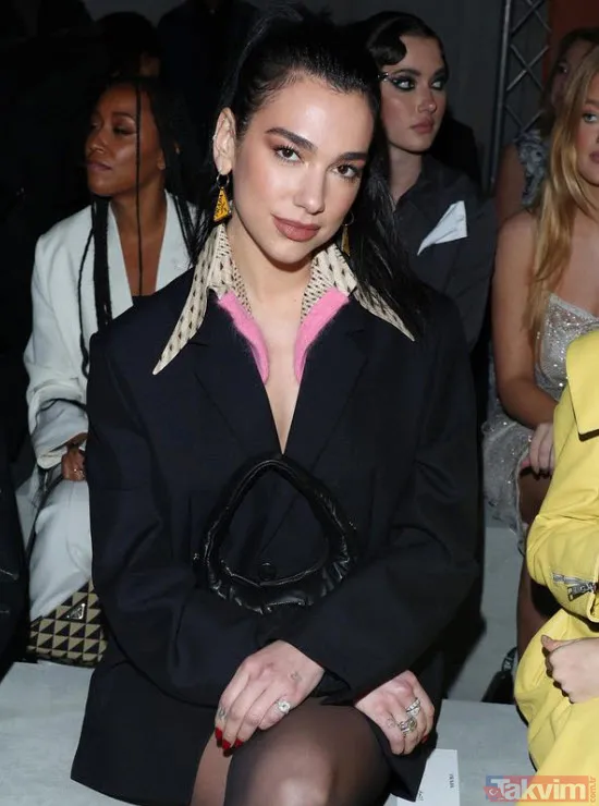 Aşk gecesinde dudak dudağa yakalandılar bakışlara aldırış bile etmediler! Dünyaca ünlü şarkıcı Dua Lipa'nın sevgilisi ortaya çıktı - 4