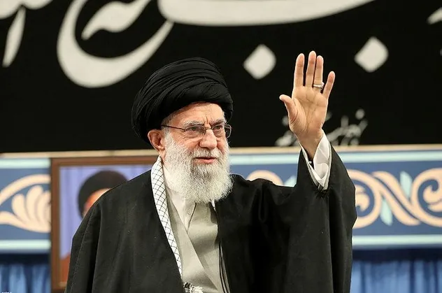 İran Dini Lideri  Hamaney yayınladı! Trump'la alay etti