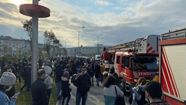 Son dakika: Mecidiyeköy-Mahmutbey metro hattında trafo yangını metro seferlerini aksattı-7