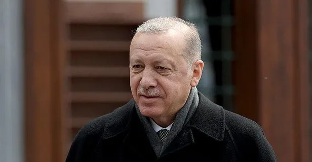 Cuma namazında cemaate hitap etti