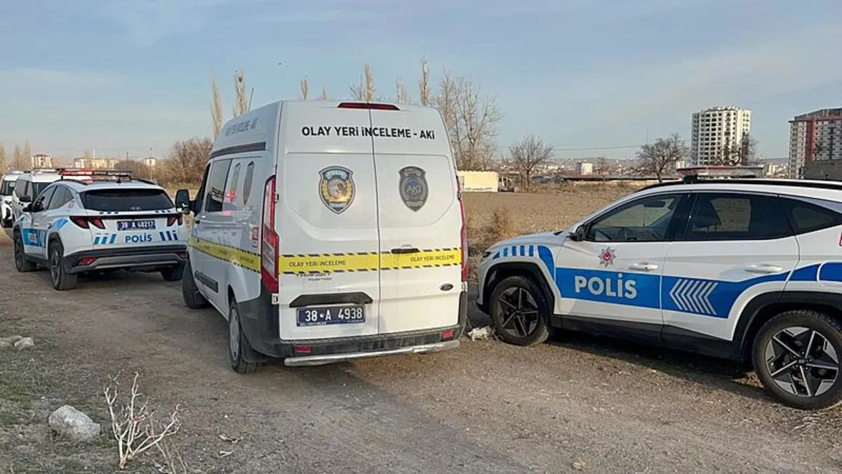 Kayseri'de şüpheli olay! Boş bir arazide 1 kişi ölü, 3 kişi ise baygın halde bulundu