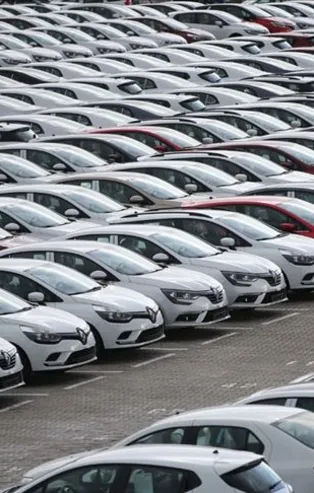 İkinci elde fiyatlar çakıldı! 15 Eylül'e günler kala araçlar fırsatçıların elinde patladı