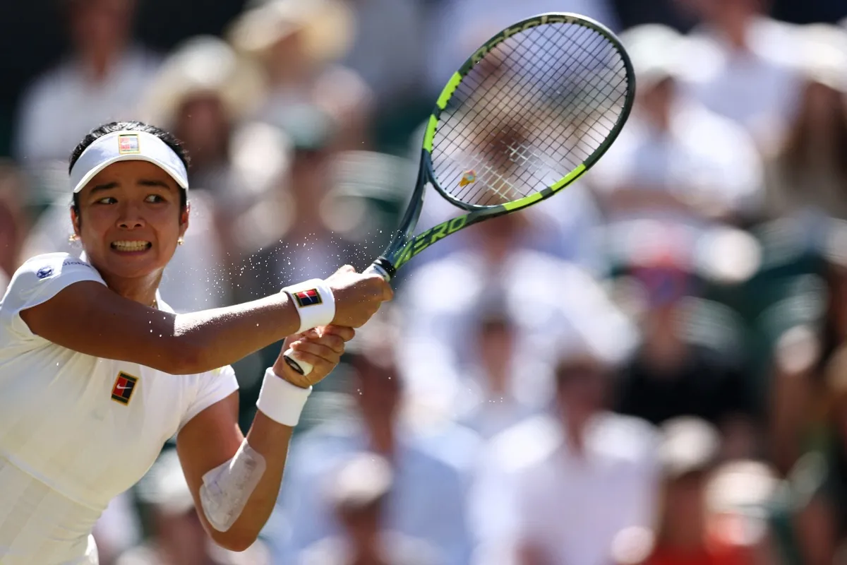 mucizenin-adi-alexandra-eala-wimbledonda-iga-swiateki-devirdi-1783195448266.jpg Alexandra Eala