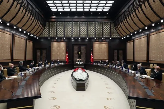 Başkan Erdoğan Kamu Görevlileri Etik Kurulu Başkanı Güngör ve kurul üyelerini kabul etti