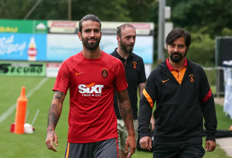 Galatasaray haberleri Sergio Oliveira'dan Bafetimbi Gomis açıklaması! - 10