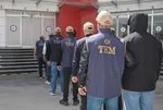 İzmir merkezli FETÖ Operasyonu: Haberleşme ağı oyuna gizlenmiş! Emniyet imamı dahil 9 kişi yakalandı