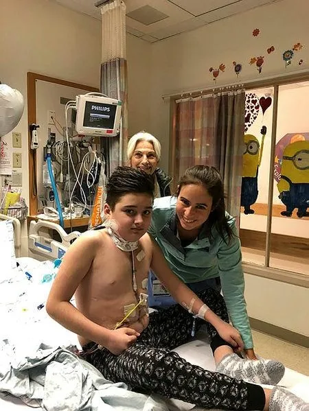 305 kez ameliyat olan Kayra Talha Kovid-19 nedeniyle ABD'den Türkiye'ye döndü-2
