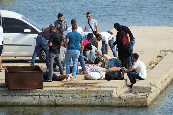 Son dakika: Yunanistan'a kaçmaya çalışan FETÖ şüphelileri Balıkesir'de yakalandı-1