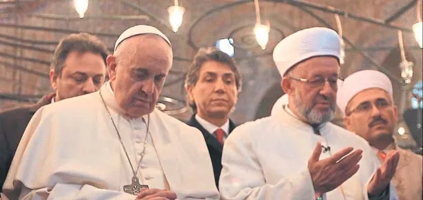 Sultanahmet’te dua Ayasofya’da ezan