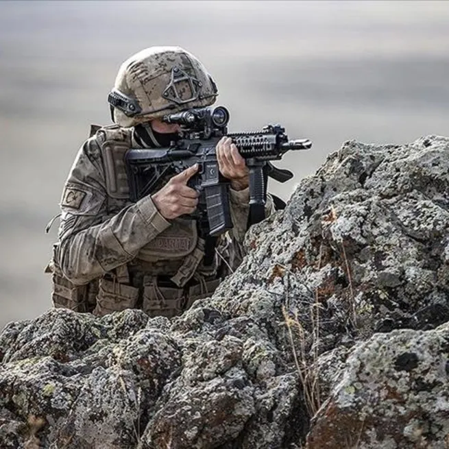 Terör örgütü PKKya ağır darbe: Gabarda 2si gri kategoride olmak üzere 4 terörist etkisiz hale getirildi