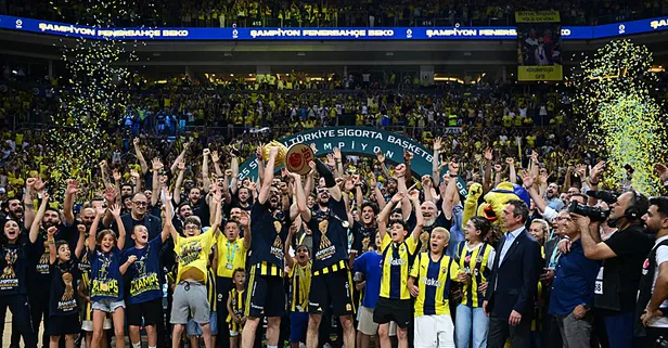Kanarya'dan 3. şampiyonluk! Fenerbahçe Beko - Beşiktaş Fibabanka: 84-68 | MAÇ SONUCU