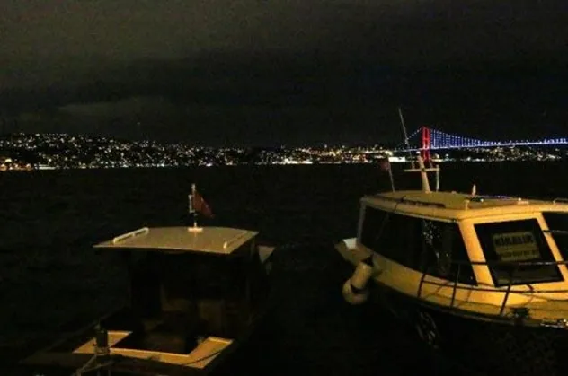 Son dakika: İstanbul Boğazı gemi trafiğine kapatıldı