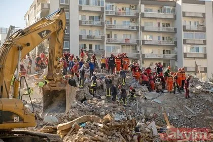 SON DAKİKA İZMİR DEPREM: 6.6’lık depremin ardından geride kalanlar yürek burktu!