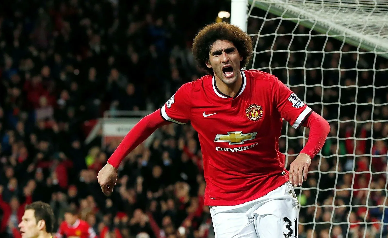 Kartal Fellaini için Ada'ya gidiyor
