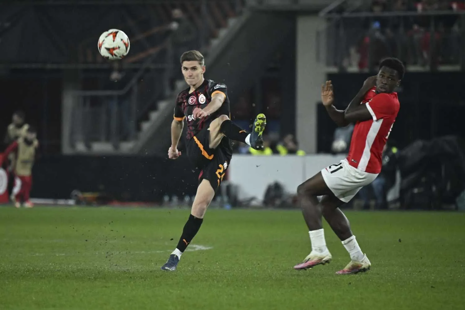 Galatasaray'a transfer için evet dedi! Dünya devinin yıldızı yolda - 13