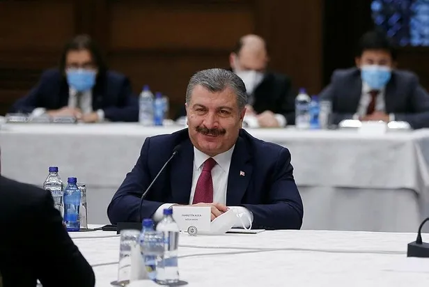 saglik-bakani-fahrettin-koca-acikladi-60-yas-uzeri-vatandaslar-randevu-alarak-asilarini-olabilecekler-1616863565689.jpeg Sağlık Bakanı Fahrettin Koca açıkladı: 60 yaş üzeri vatandaşlar randevu alarak aşılarını olabilecekler-2