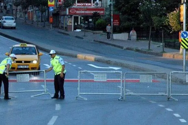 Son dakika: İstanbul trafiğine maç düzenlemesi! O yollar trafiğe kapatılacak