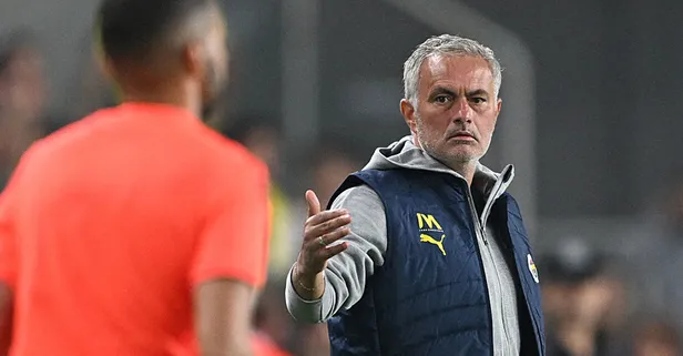 Fenerbahçe Teknik Direktörü Jose Mourinho'dan galibiyet sonrası tepki! "Futbolla dalga geçemezsiniz"