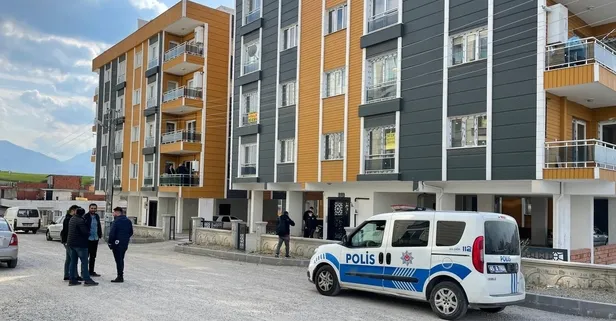 Manisa'da kuru sıkı tabancayla oynayan genç kendini vurdu