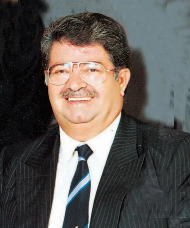 CHP ’Özal’ın peşinde