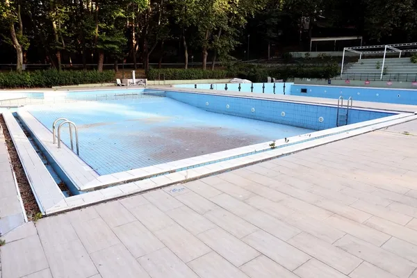 havuzlupark-icin-bursa-buyuksehir-belediyesi-devrede-1623060609080.jpg Havuzlupark için Bursa Büyükşehir Belediyesi devrede-4