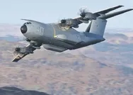 İngiliz Hava Kuvvetleri uçağı, tıbbi ekipmanları almak üzere İstanbul’a geldi