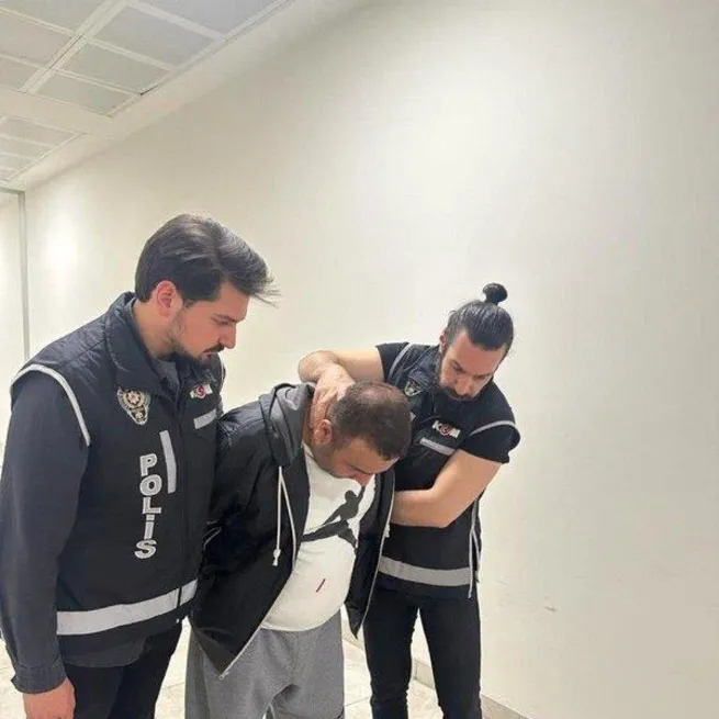 Ankara Kuşu Oktay Yaşarın eşi DP Kadın Kolları Genel Başkanı Fatma Yavuz ve 4 yardımcısı istifa etti