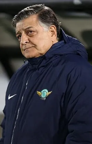 Koronavirüse yakalanmıştı | Teknik direktör Yılmaz Vural'ın Kovid-19 testinin sonucu açıklandı