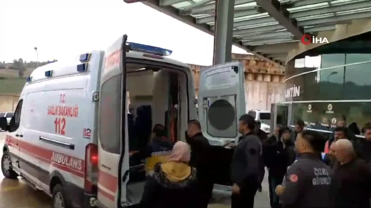 Samsun’da öğrenci servisi devrildi