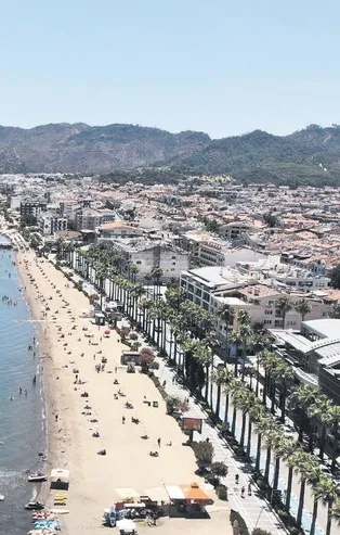 Marmaris'teki yangının soğutma çalışmaları sürerken, alev savaşçıları yeni yangınlara karşı her an tetikte