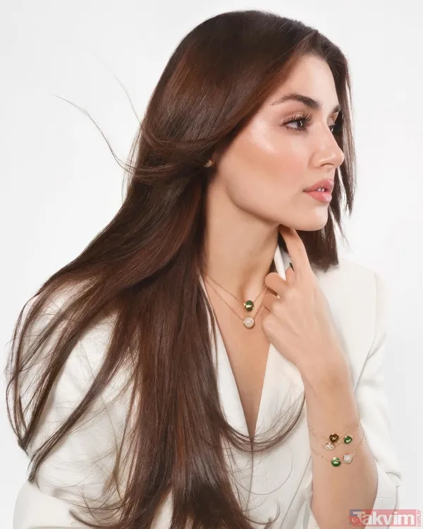 Arzu Sabancı’nın gelini Nazlı Sabancı ile tatile çıkmıştı! Hakan Sabancı ile aşk yaşayan Hande Erçel’den ‘müstakbel eltiye’ veto! - 16