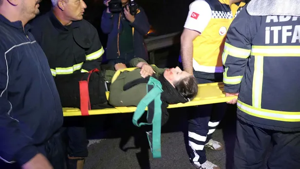 Son dakika: Adana'da yolcu otobüsü şarampole devrildi: 2 ölü, 23 yaralı-3
