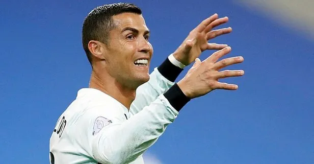 Koronavirüse yakalanan Cristiano Ronaldo İsveç maçını televizyondan izledi! Herkes bambaşka sanınca...