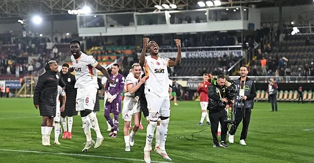 Tek başına takım: Osimhen! Nijeryalı yıldızdan takımına hayat öpücüğü