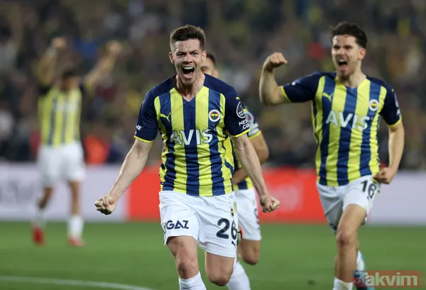 Fenerbahçe - Galatasaray derbisinden ekrana yansımayan kareler! Nefes kesen mücadele... - 6