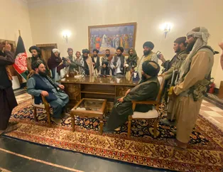 Taliban 3 ay içinde Afganistan'ın yüzde 80'ini nasıl kontrol altına aldı?
