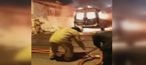 Güngören’de bir minibüs alev alev yandı!
