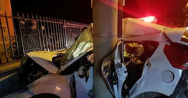 Son dakika: Bursa’da feci kaza! Otomobil beton direğe çarptı: 3 ölü, 1 ağır yaralı