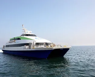 Fırtına deniz ulaşımını vurdu