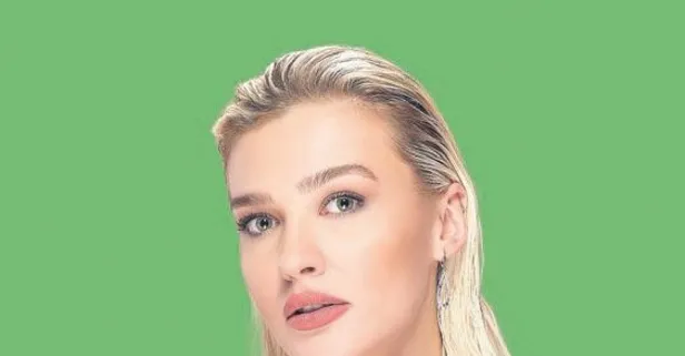 Melisa Döngel'le yeni bir aşka yelken açan şarkıcı Sefo kaş tasarım merkezinde yakalandı