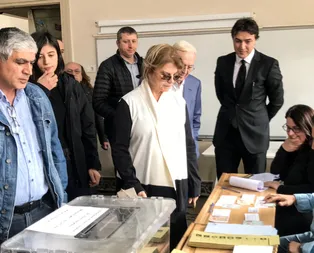 Tansu Çiller: Milleti beklemek şereftir