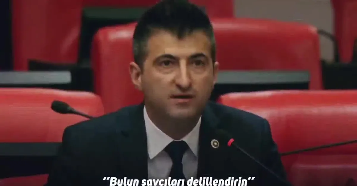 6'lı masanın GÜL'ü Ali Babacan! Anayasa ilk 4 maddeye (Resmi dil,Atatürk) dokunacak