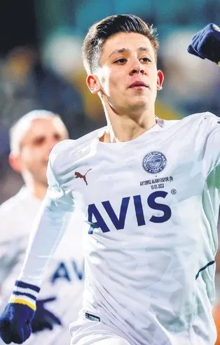 Kadife dokunuşlu sol ayak! Arda Güler Four Four Two dergisi 50 genç oyuncu listesinde yerini aldı