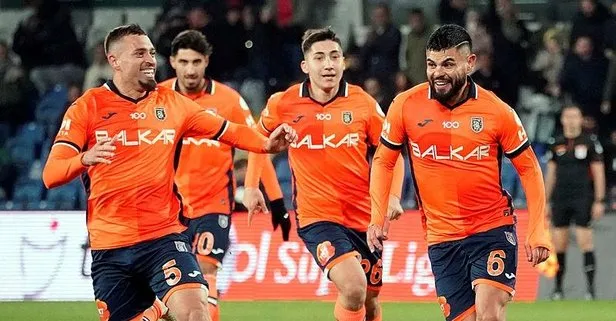 Başakşehir 4 maç sonra 3 puana kavuştu! Başakşehir - Pendikspor | MAÇ SONUCU