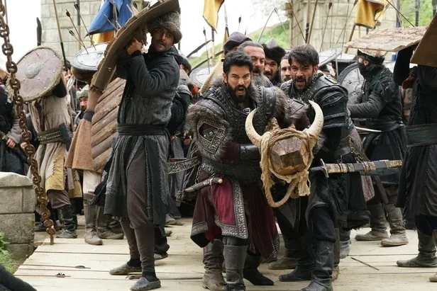 1653315588325.jpg Kuruluş Osman'da kayışlar koptu! İki ismin vedası izleyicileri şoke etti! Mangal yürekli Gündüz Bey ve düşman Nikola...-3