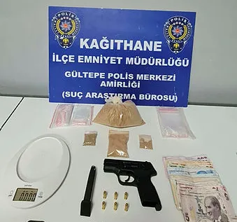 İstanbul'da "Sarı" lakaplı torbacı yakalandı! Evinde 1 kilo eroin ele geçirildi-2