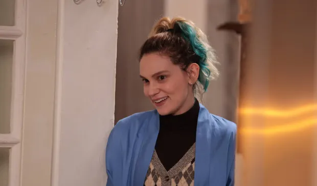 Masumlar Apartmanı'nda doğan aşk başladığı gibi tarihe gömüldü! Aniden ayrılık kararı aldı Naci ve Safiye dondu kaldı-6